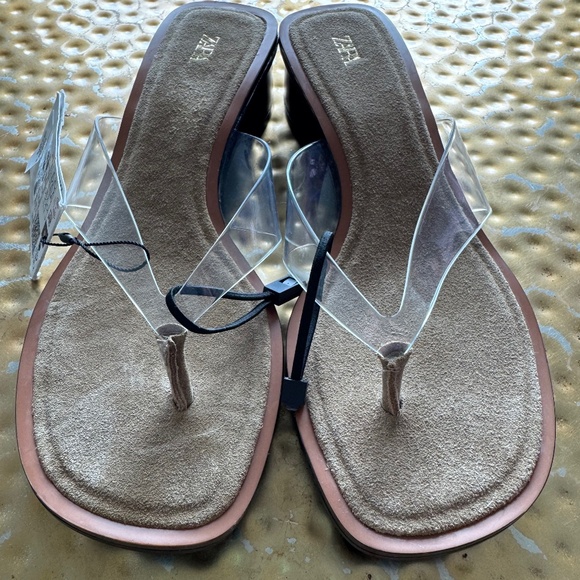 ZARA Heeled Vinyl Sandals New with Tags - US 6  ✨ - Picture 9 of 12